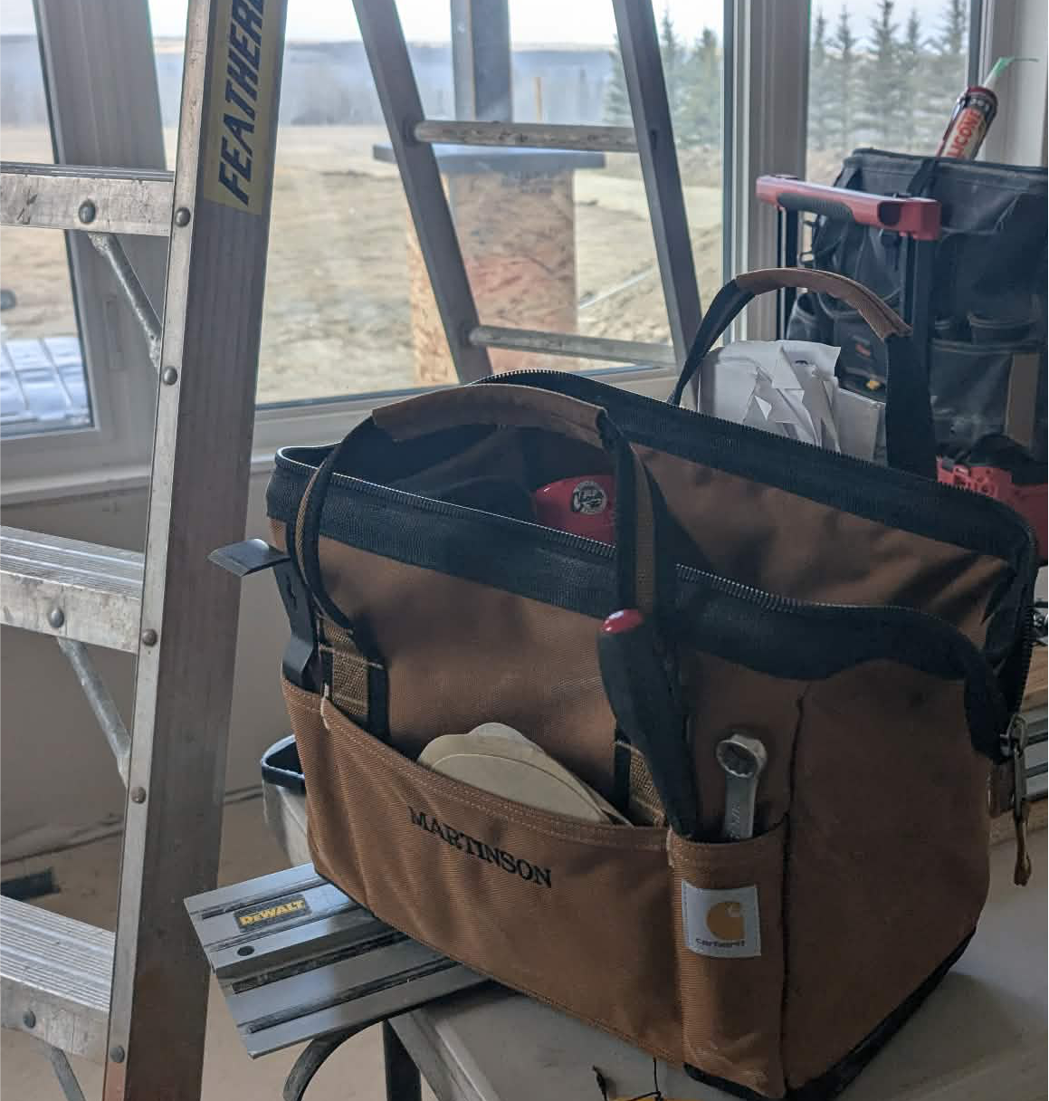 CARHARTT® FOUNDRY SERIES 14" TOOL BAG. 24L